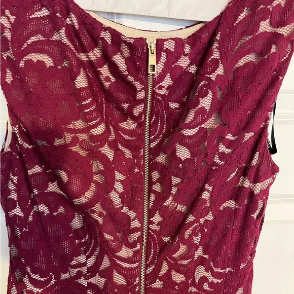 Vince Camuto lace overlay dress - Picture 2 of 5